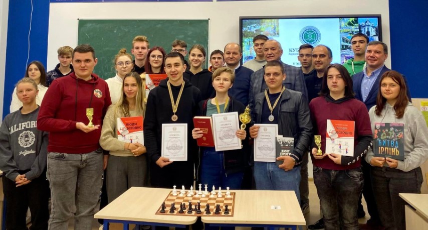 Відбувся Кубок ректора ДПУ з шахів!