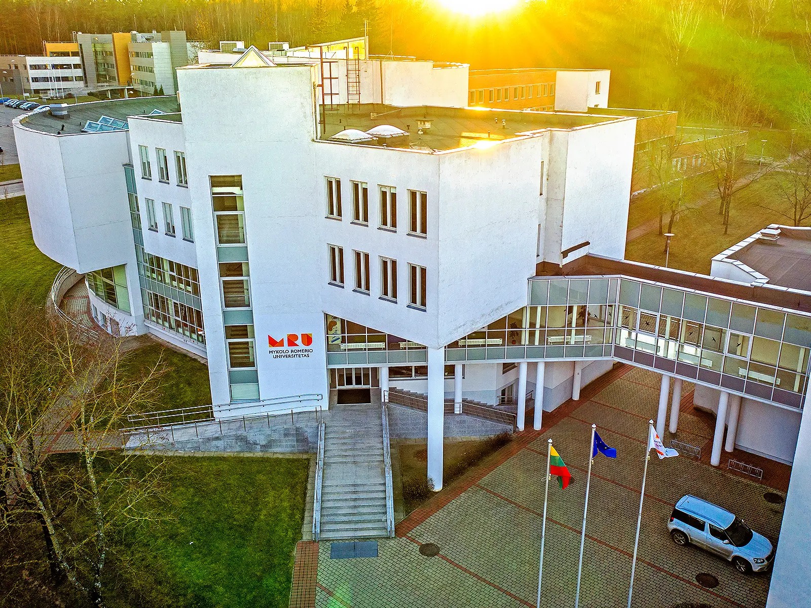 Erasmus+ обмін у Миколас Ромеріс Університеті (MRU)