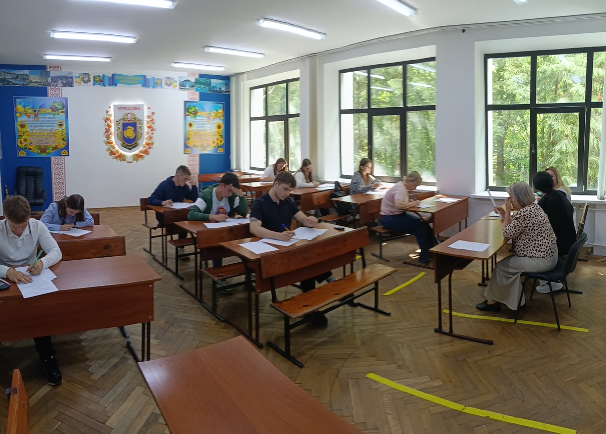 Здобувачі успішно склали атестаційний екзамен за кваліфікацією бакалавра