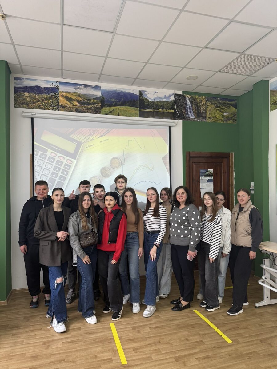 На кафедрі публічних фінансів відбулось планове засідання студентського наукового гуртка «Фінансист»