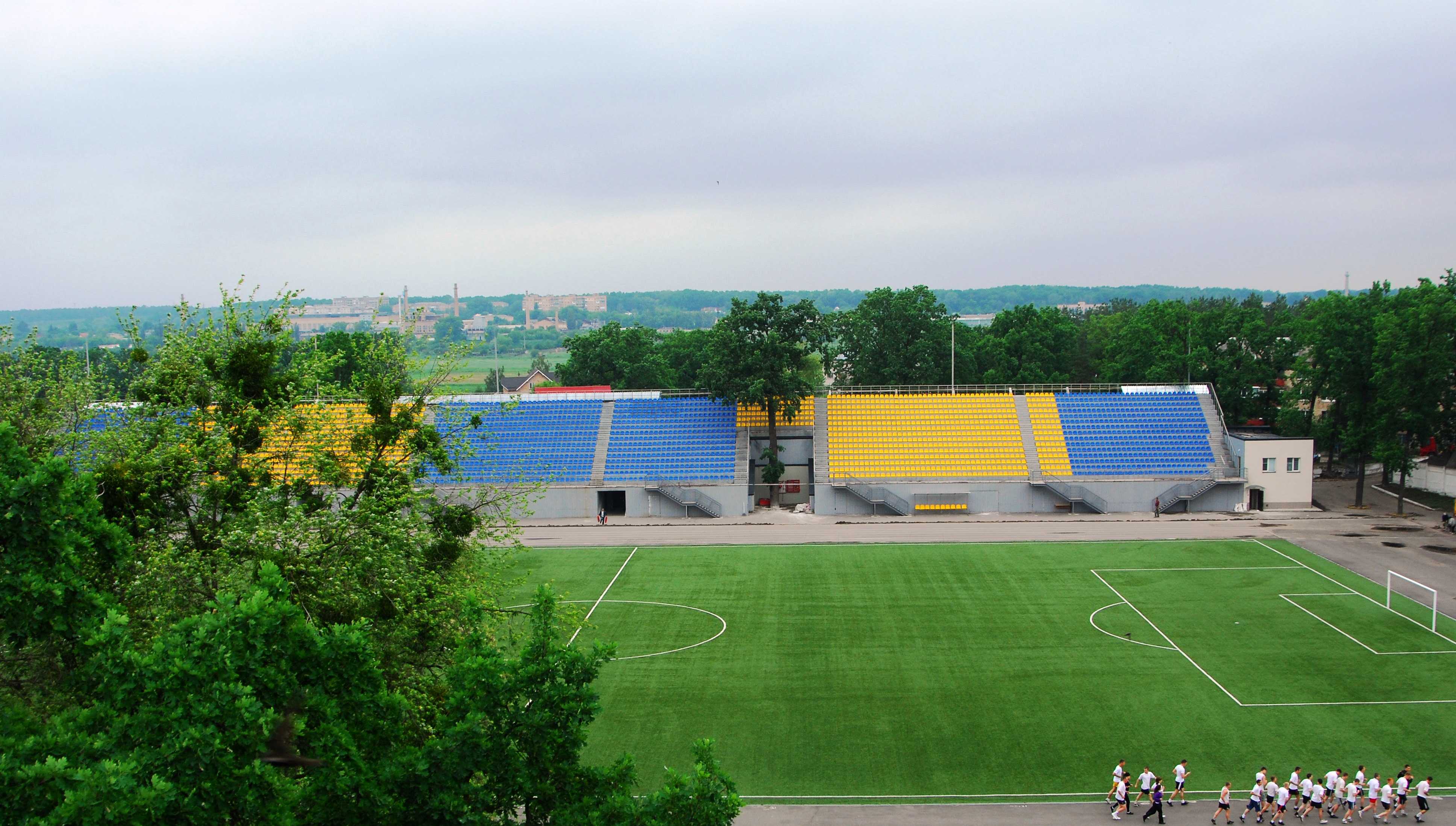 Стадіон ДПУ: історія змін і досягнень