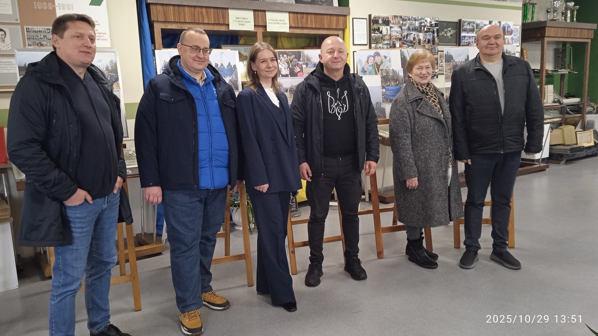 Від вершин єдності  до вершин музейної слави