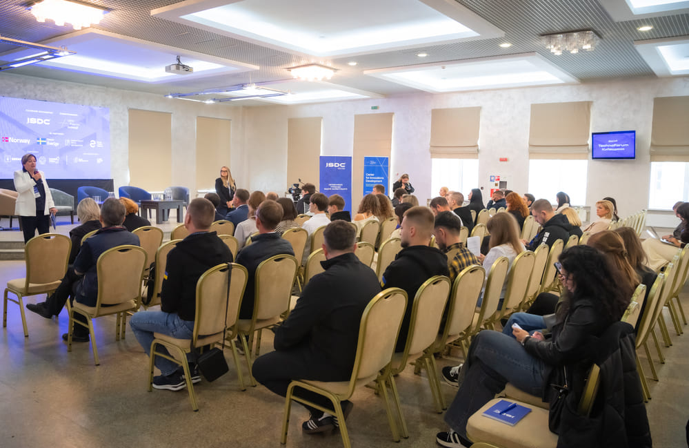 Стійкість, цифровізація та інновації для громад: представники  факультету фінансів та цифрових технологій долучилися до II TechnoForum Київщини 2026!