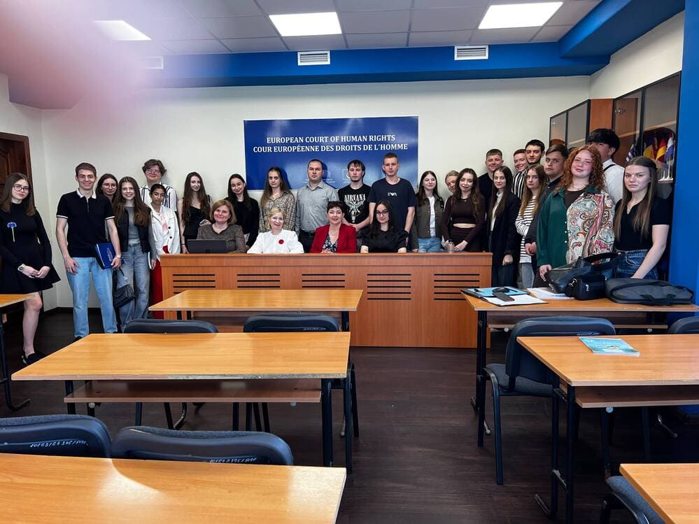 На кафедрі міжнародного права та права ЄС відбувся круглий стіл до Дня Європи