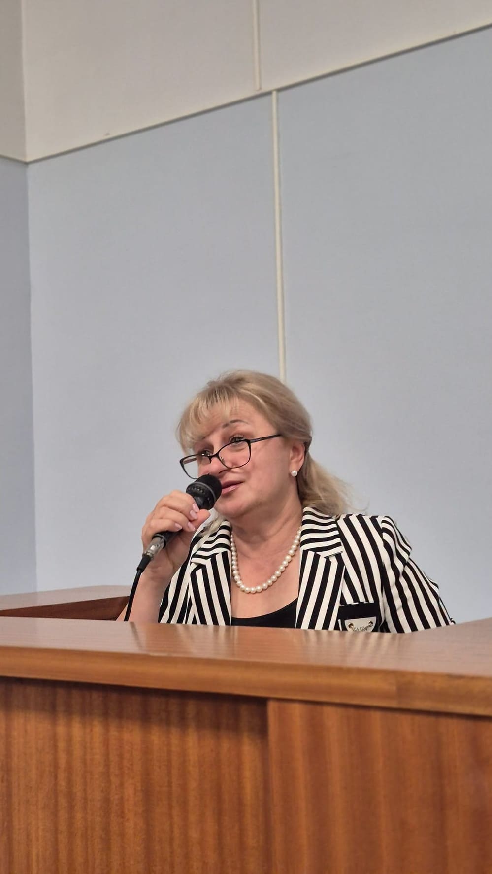 До першокурсників ННІ права з мотиваційною лекцією завітали керівниця Дослідницької служби Верховної Ради України, доктор юридичних наук, професор, заслужний діяч науки і техніки України Леся Анатоліївна Ваолевська та команда Дослідницької служби