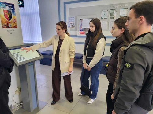 Практичне занурення у сферу адміністративних послуг: студенти ДПУ відвідали ЦНАП Ірпінської міської ради